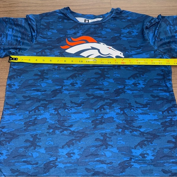 Denver Broncos NFL Team Apparel Blue Camo Football T-Shirt Men Size Medium Logo - Picture 6 of 8